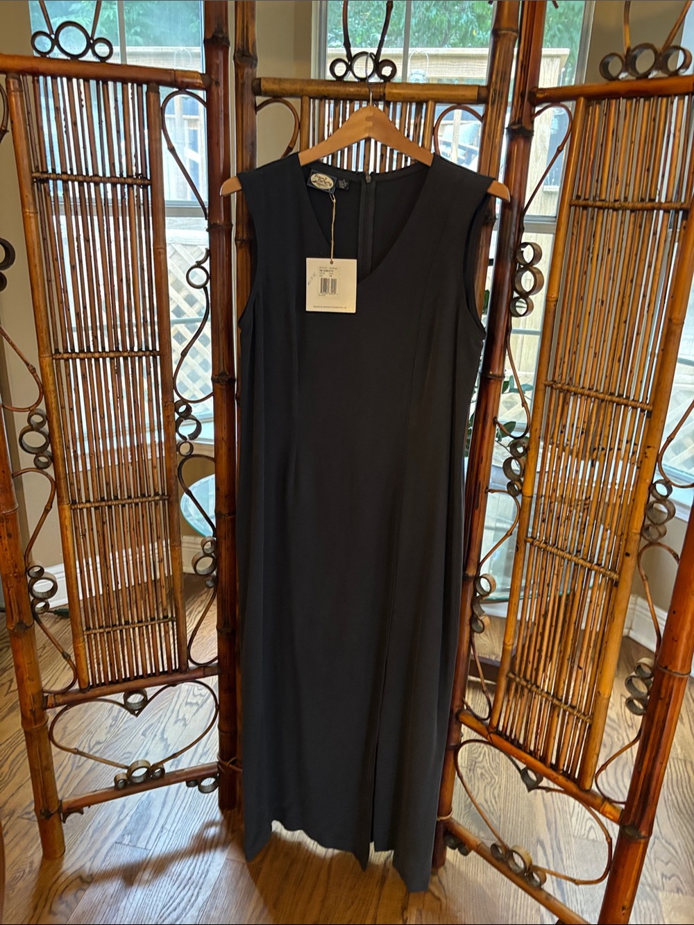 Tommy Bahama Black Sleeveless V-Neck Maxi Dress